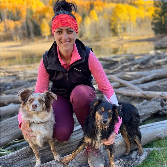 Sarah Rudoff - Poshmark Profile Picture of Sarah Rudoff (@wyopoke) on Poshmark