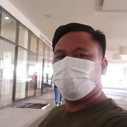 Profile Picture of binskie (@robin.bacusa) on Tiktok