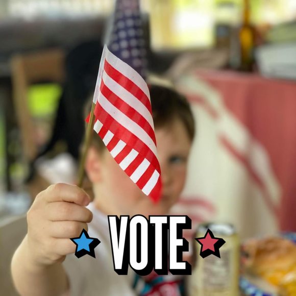 Profile Picture of Kristen Hillery (@kristenhillery) on Poshmark