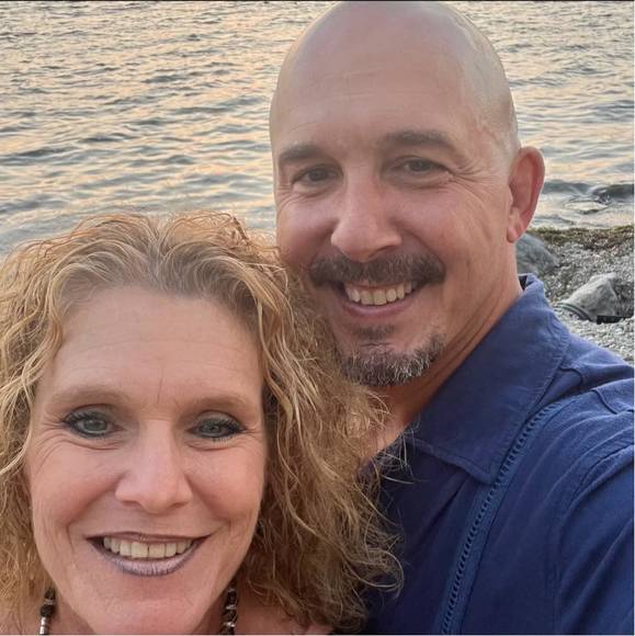 Profile Picture of Lisa Amon king (@edwards839) on Poshmark