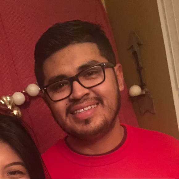 Profile Picture of Isai Alvarez (@isai89) on Poshmark