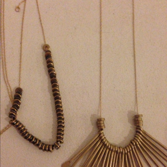 Profile Picture of Leah Corselli (@lcorselli) on Poshmark