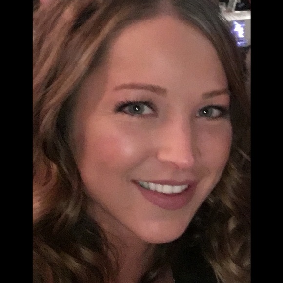 Christen Peffley - Poshmark Profile Picture of Christen Peffley (@cjweaber) on Poshmark