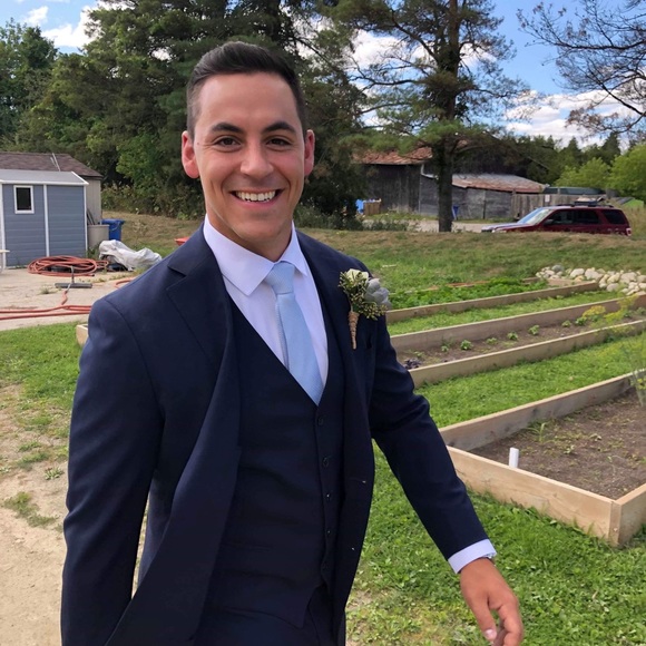 Profile Picture of Kyle Pereira (@kyle_pereira) on Poshmark