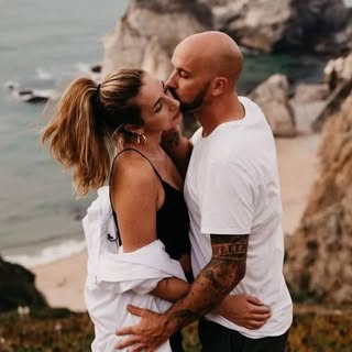 Profile Picture of Mark's baywindow (@markmouton) on Instagram