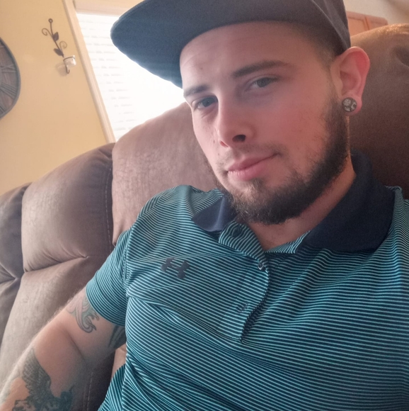 Profile Picture of Garrett Wilson (@garrett_wilson) on Poshmark