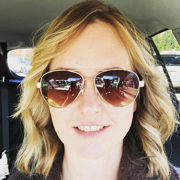 Stefanie Hatcher derick - Poshmark Profile Picture of Stefanie Hatcher derick (@stefhatcher) on Poshmark