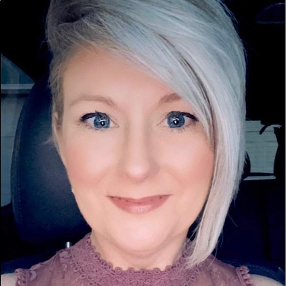 Profile Picture of Kimmie Carmack (@mrsrod911) on Poshmark