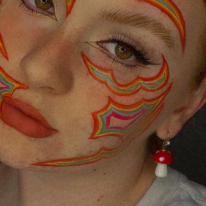 Profile Picture of Lauren White (@laurenwhitemua) on Tiktok