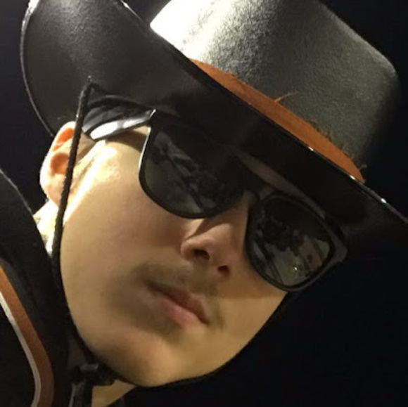 Profile Picture of Jason Warren (@jwarren7204) on Poshmark