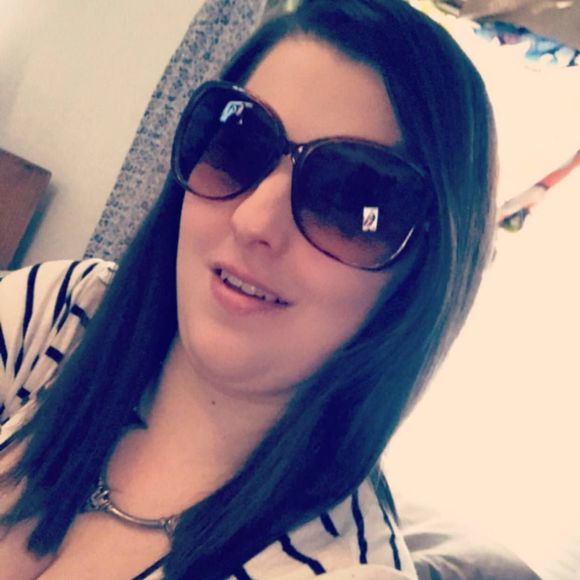 Profile Picture of Amanda Spivey (@amandaspivey) on Poshmark