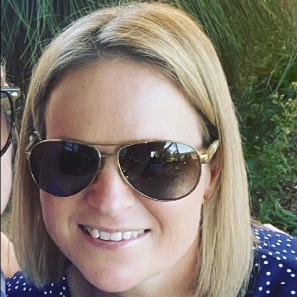 Profile Picture of Belinda Johnson (@bjohnno) on Poshmark