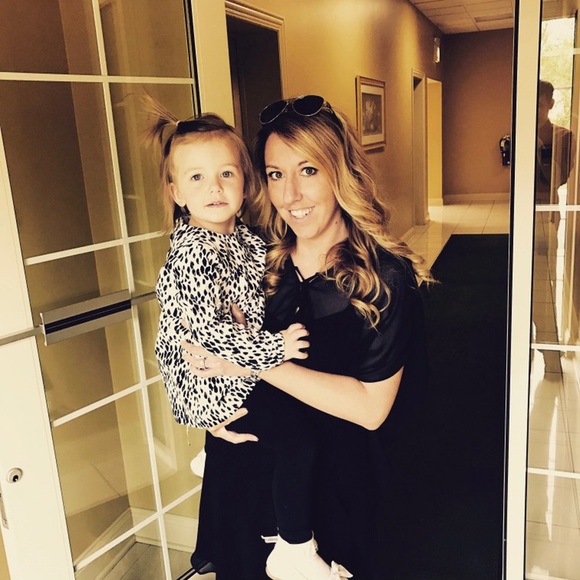 Profile Picture of Erica Lassen (@erags28) on Poshmark