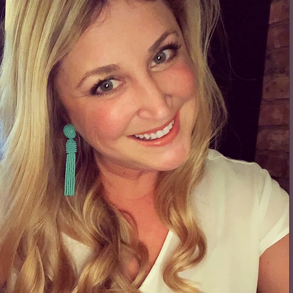 Profile Picture of Allison Rudder (@alliru23) on Poshmark