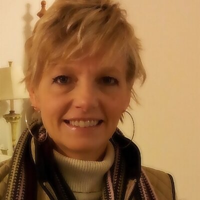 Profile Picture of Kim Sasser Looney (@tri2Bhealthy2) on Twitter