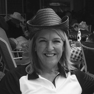 Profile Picture of Cindy Holland (@CindHolland) on Twitter