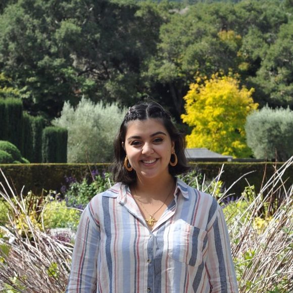 Profile Picture of Paniz Hadjian (@panizh) on Poshmark