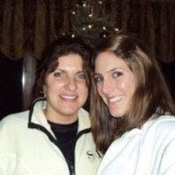 Profile Picture of Nancy Walters (@newalters) on Poshmark