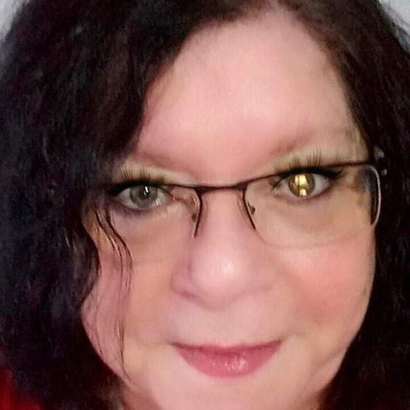 Profile Picture of Sherry Barnes (@sherrybarnes952) on Poshmark
