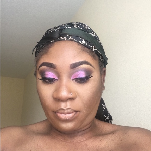 Profile Picture of Lily Epie (@ndilimbe23) on Poshmark