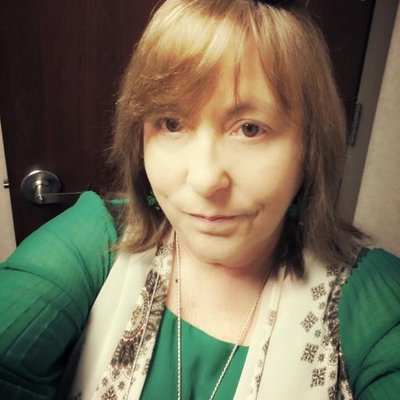 Profile Picture of Deborah Oresteen (@dragonmethos) on Twitter