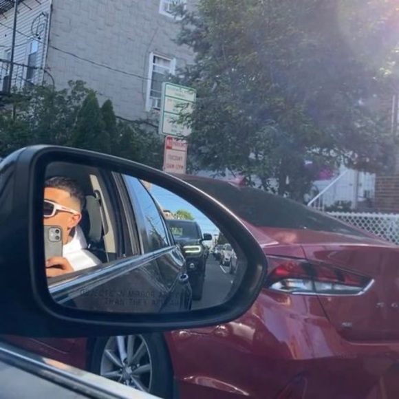 Profile Picture of Fendi Fendi (@fendifendi231) on Poshmark