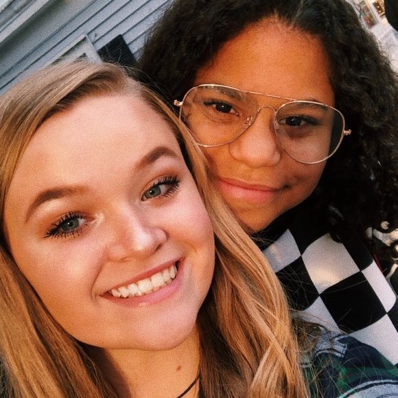 Amaya Falby - Poshmark Profile Picture of Amaya Falby (@amaya_falby123) on Poshmark