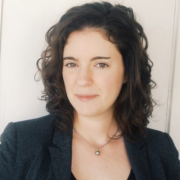 Profile Picture of Jenny elaine Goldstein (@jennyelaineg) on Poshmark
