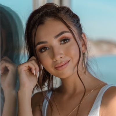 Profile Picture of Kelsey Lynn Cook (@kelseylynncook) on Twitter