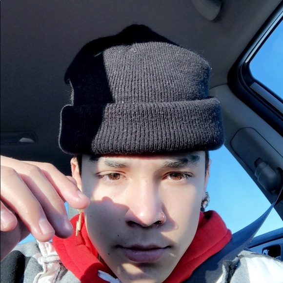 Profile Picture of Peter Schally (@peterwts2) on Poshmark