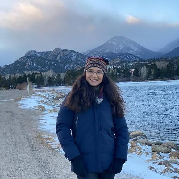 Profile Picture of Itzel Solis (@isolis4) on Poshmark