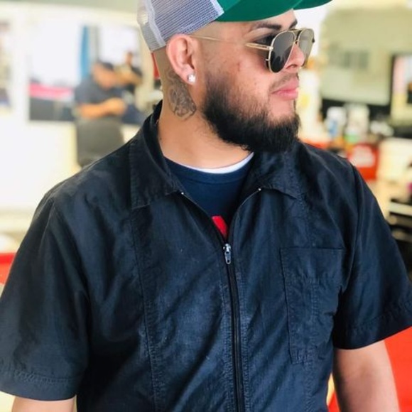 Profile Picture of Javier Olivares (@javierolivar416) on Poshmark