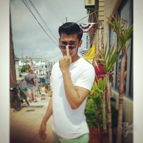 Profile Picture of Darshil Patel (@uloser95) on Poshmark