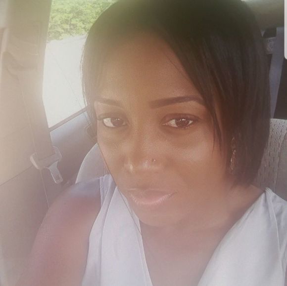 Profile Picture of Kimone Campbell (@kimonecampbe213) on Poshmark