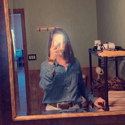 Profile Picture of Leah Moyer (@LeahMoyer11) on Twitter