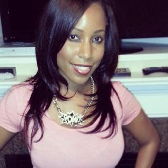 Profile Picture of Michelle Nettles (@iluvlakers23) on Twitter