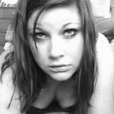 Profile Picture of Jess Sylvester (@twinklextoes) on Twitter