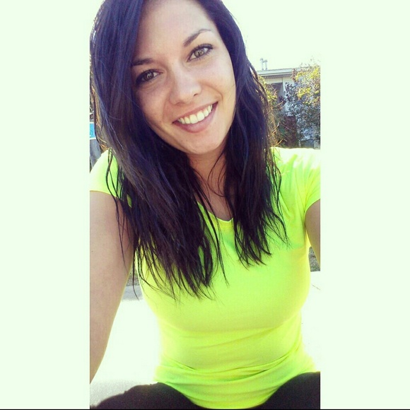 Profile Picture of Kailey Hayes (@kaileyhayes10) on Poshmark