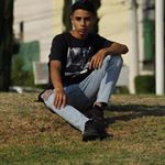 Profile Picture of D E R E K    N A V A R R O (@derek_navarro_) on Instagram