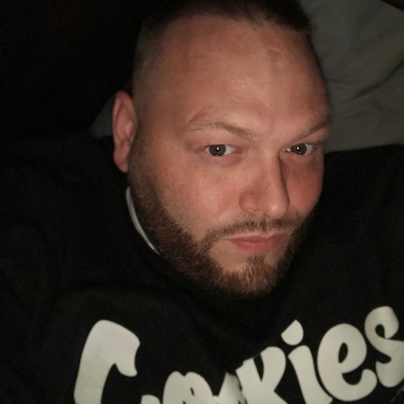 Profile Picture of Justin Severnak (@stack950) on Poshmark