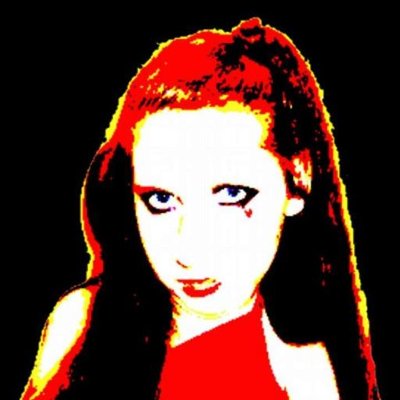 Profile Picture of Holly B. Strange (@QueenHollyWeen) on Twitter