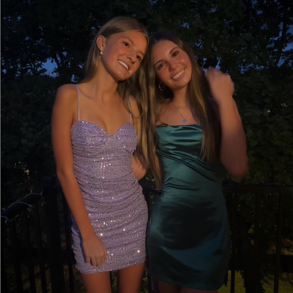 Profile Picture of Dani Jermyn (@danijermyn) on Poshmark