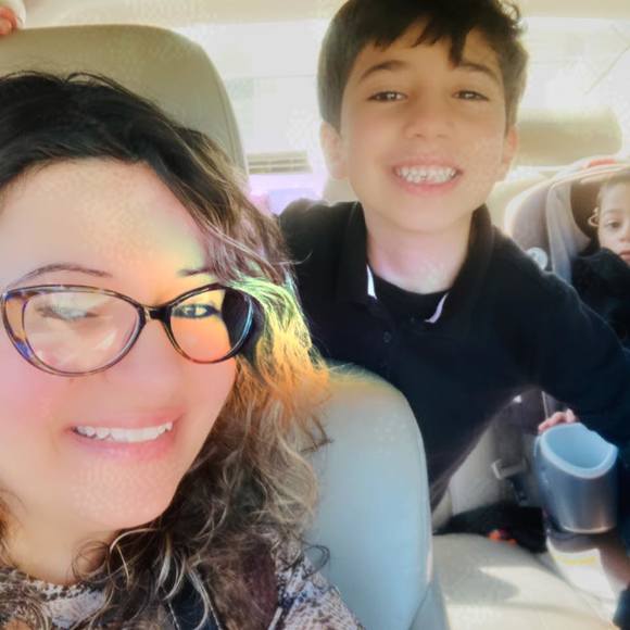 Profile Picture of Helana Helana (@helanahelana) on Poshmark