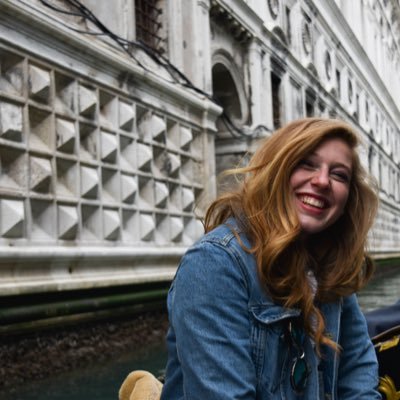 Profile Picture of Hayley Robb (@_hayrobb20) on Twitter