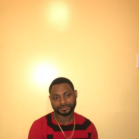 Profile Picture of Akiode Isiaka (@isiaka) on Poshmark