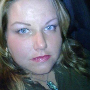 Profile Picture of Heather Jewell (@Heather97470) on Twitter