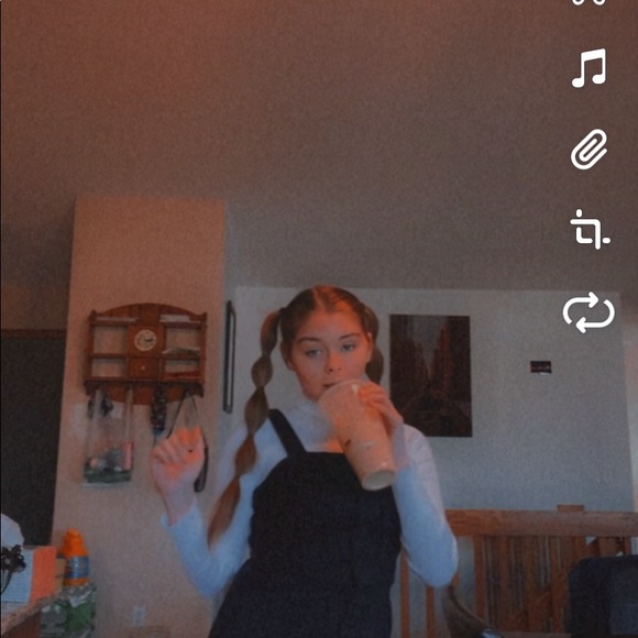 Profile Picture of Makayla Connett (@makayla_connett) on Poshmark