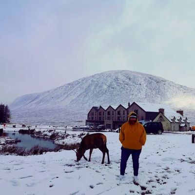 Profile Picture of Vicki Matthews (@VickStar020404) on Twitter