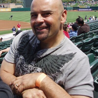 Profile Picture of Jeff Souza (@VeilMoon) on Twitter