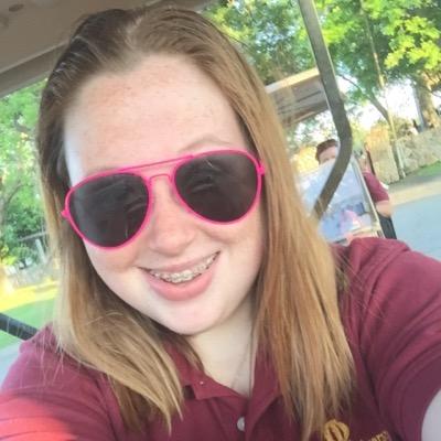 Profile Picture of Julia Holzschuher (@its_just_jules) on Twitter